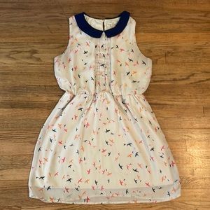 Olive & Oak Dress Beige Dress with Collar and bird print Size: Medium